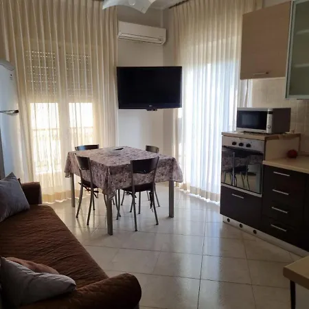 Apartment Appartamento *